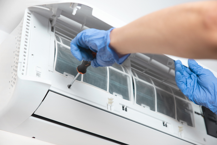 The Best Seasons of the Year to Schedule Your AC Replacement