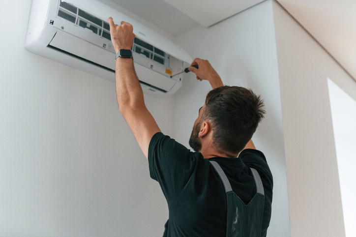 How Ductless Air Conditioning Maintenance Services Reduce Noise